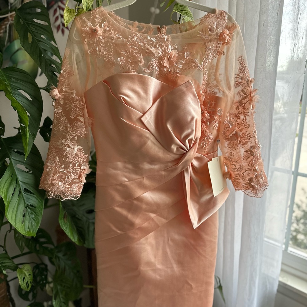 LT Lanting Bride  Dress With Flower Appliqué